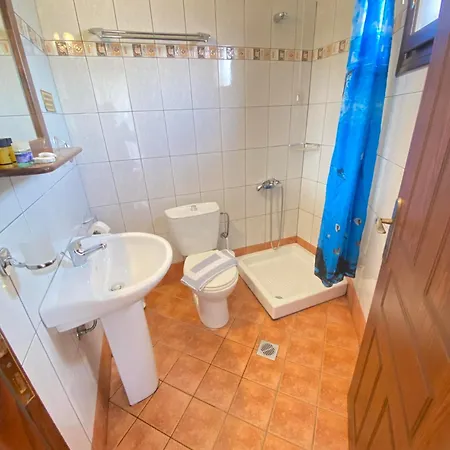 Hera Apartmanhotel *